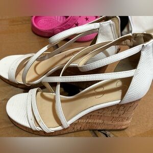 Chic White Strappy Wedge Sandals